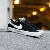 Zapatos Nike SB Blazer Low Pro GT Black White