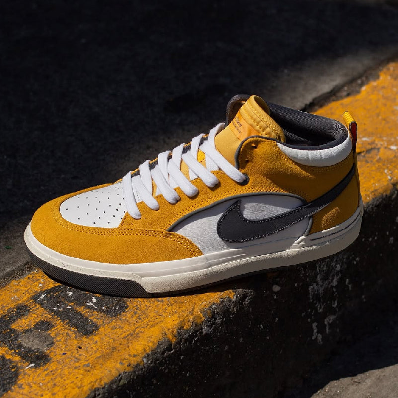 Zapatos Nike SB React Leo University Gold