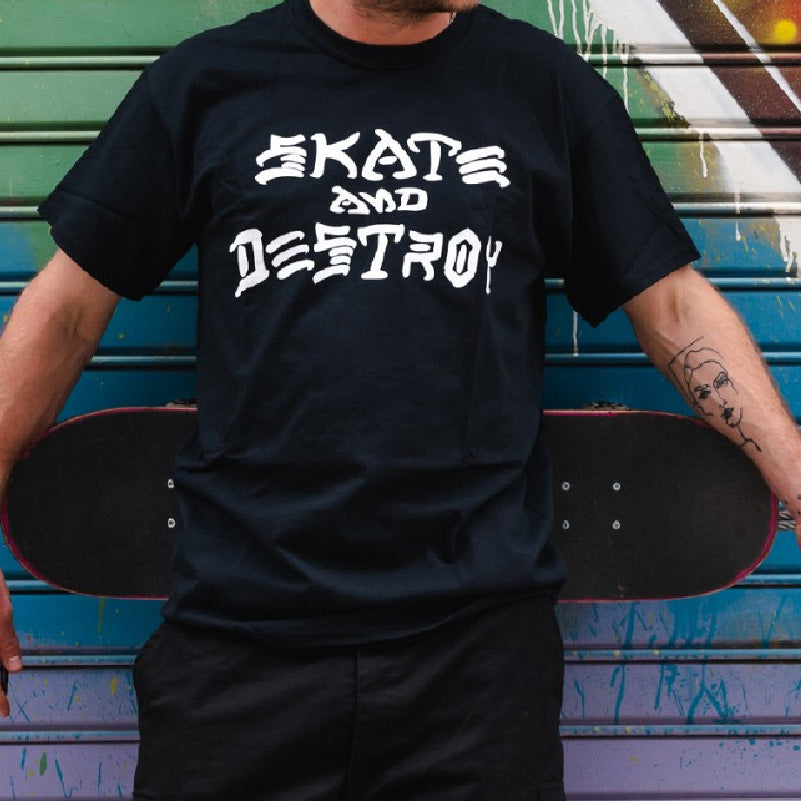 Camiseta Thrasher Skate and Destroy