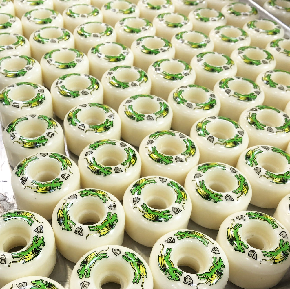 Ruedas_Powell_Peralta_Dragon_Formula_Nano_Rats_54mm_93a_V4-05_bd23f63b-6551-4c84-968c-b56c5092f73f.jpg