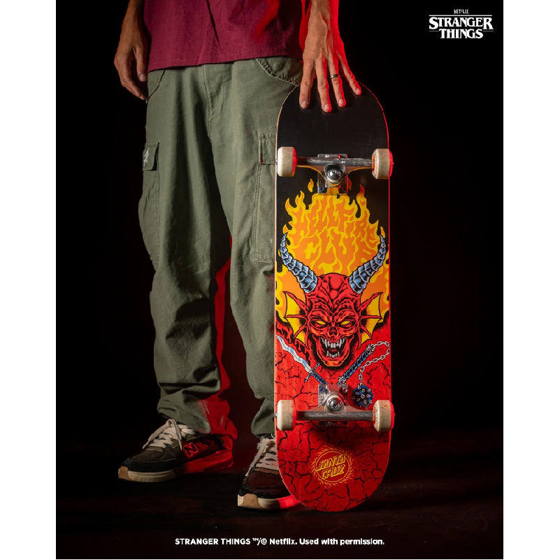 Tabla Santa Cruz x Stranger Things Hellfire Club 8.25
