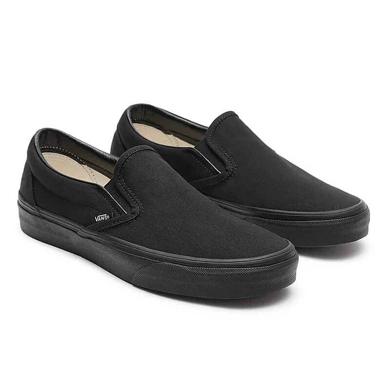 Zapatos-Vans-Classic-Slip-On-Black-Black.jpg