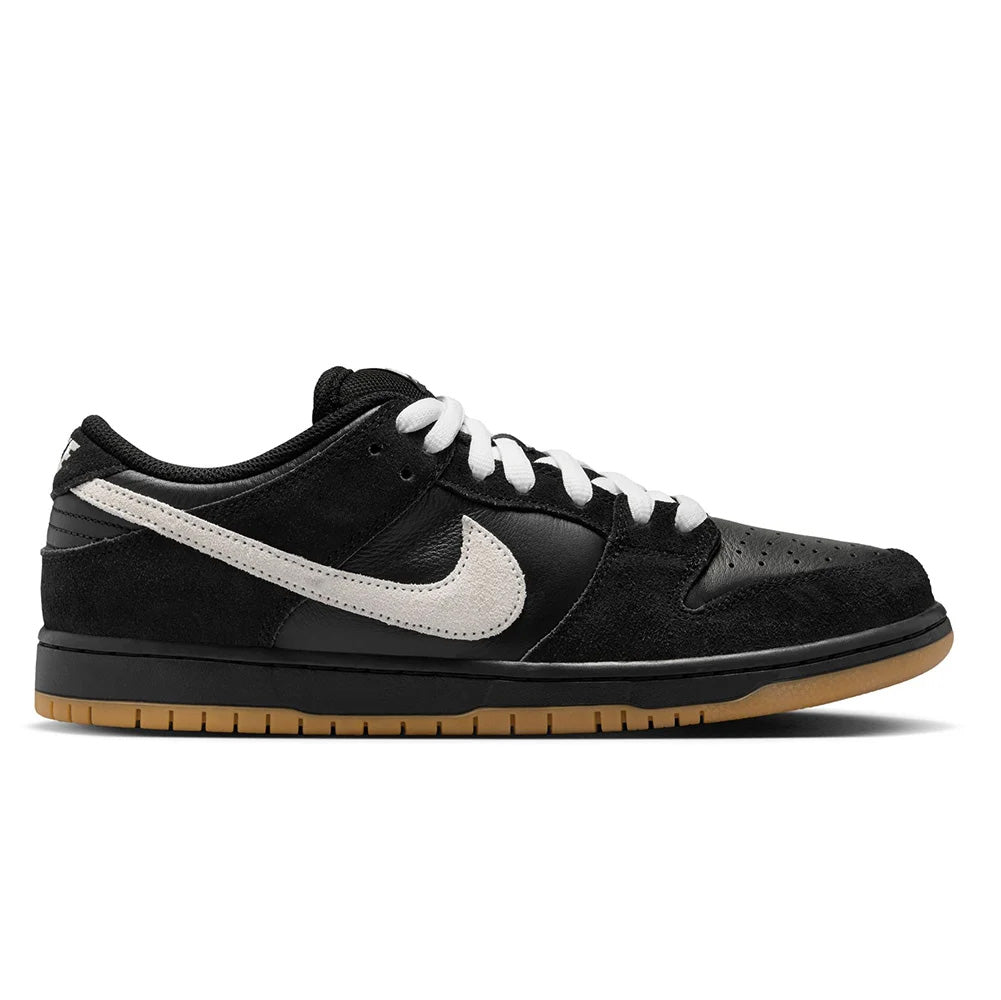 ZapatosNikeSBDunkLowProBlackWhite_2.jpg